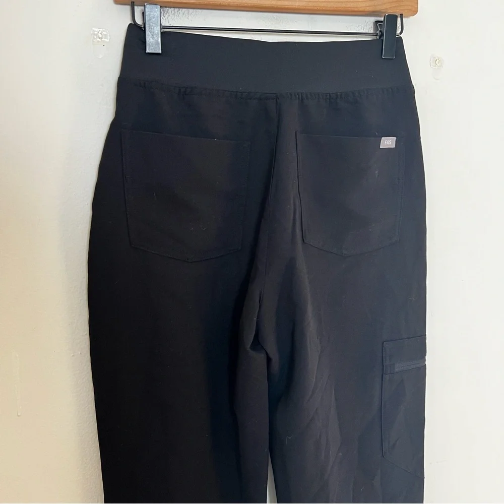 NWT FIGS- High Waisted Zamora Jogger Scrub Pants Black Medical Doctor Nurse - Picture 5 of 8